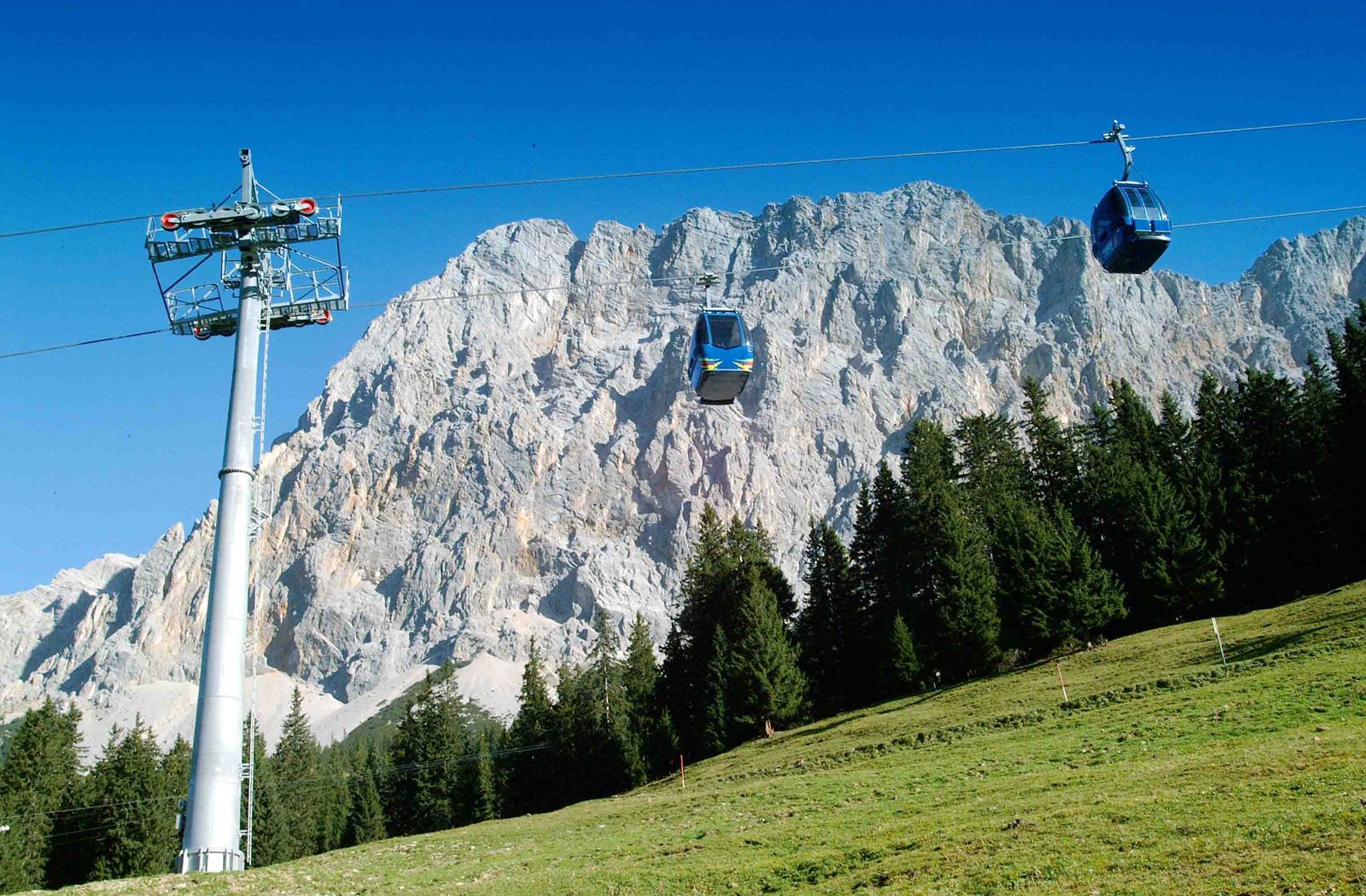 c_tiroler_zugspitz_arena_almbahn2.jpg